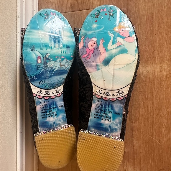 Irregular Choice Cinderella Light Up Flats Size 37 - Picture 3 of 3